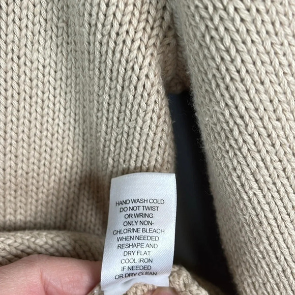 WORKSHOP Republic Clothing NWT Tan Cotton V-Neck Sweater Coastal Preppy Size XS - Picture 9 of 11